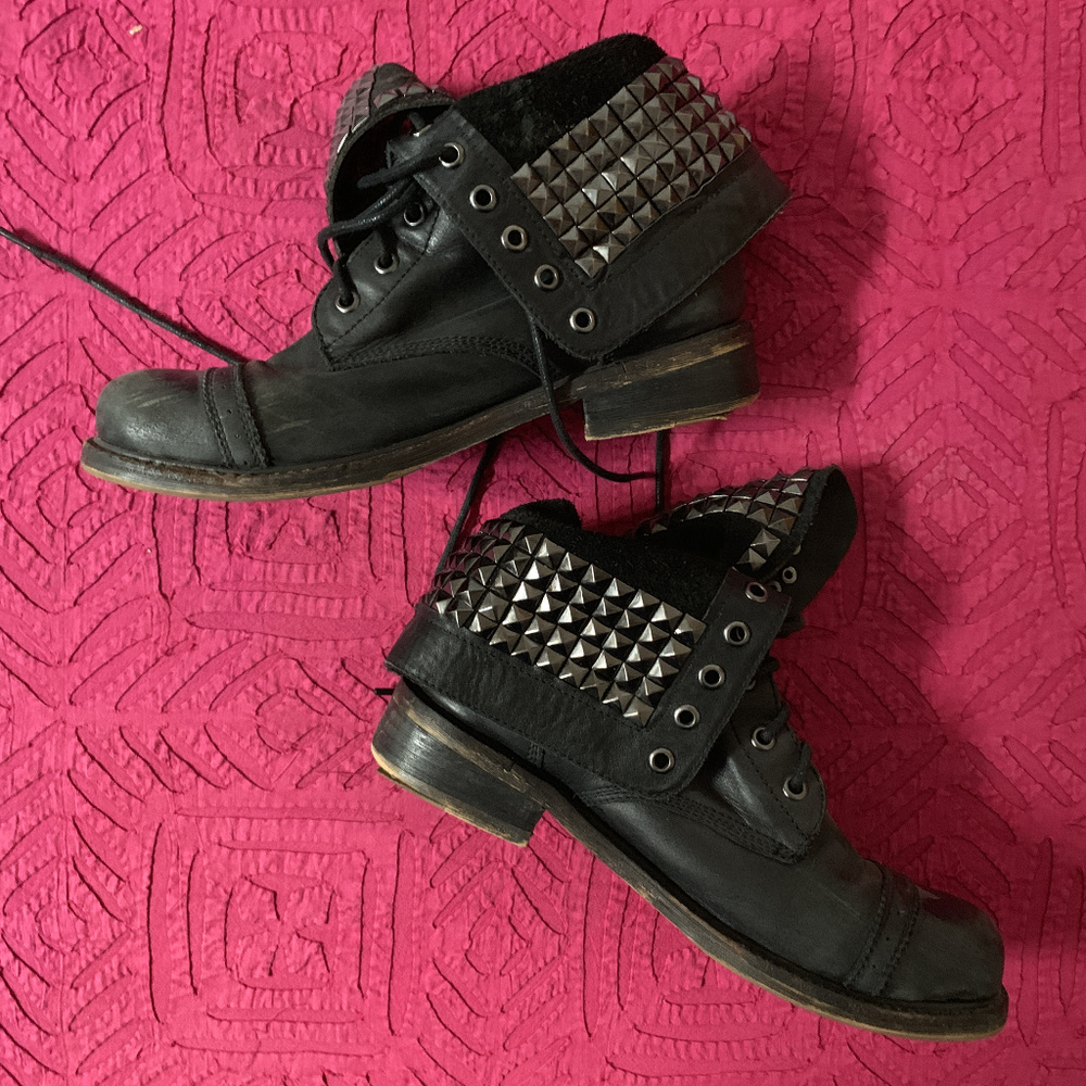 ZIGI GIRL PYRAMID STUDDED FOLD OVER COMBAT BOOTS
